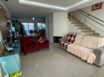 Casa de 3 quartos, Canoas · Sobrado de 03 Dormitórios, suíte, bairro Igara