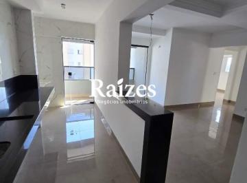 Apartamento · 54m² · 2 Quartos · 2 Vagas · Apto com 2/4 sendo 1 suíte no Martins
