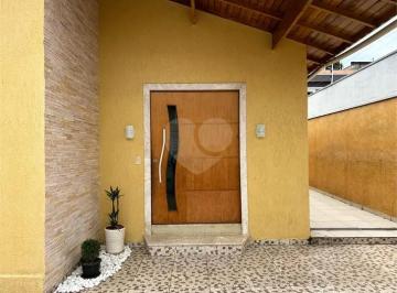 Casa de 4 quartos, São Paulo · Casa Térrea Excelente Oportunidade - 4 Suítes, 6 Banheiros - 250m² - Tremembé