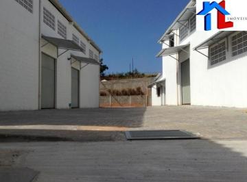 Foto 01 · ALUGO Loja GALPÃO  São Cristóvão - 377m²  área construída, pé direito  7,5m², 2 banheiros e 3 vagas 