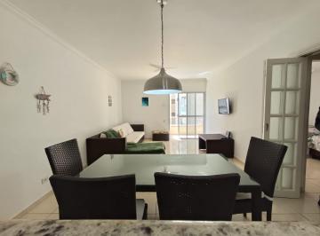 Apartamento de 2 quartos, Guarujá · Apartamento reformado pé na areia Guarujá Pitangueiras