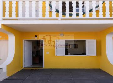 Foto 01 · Casa em Condomínio à Venda em Cabo Frio-RJ, Bairro Foguete - 2 quartos, 1 sala, 2 banheiros, 1 vaga,