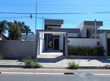 Casa de 2 quartos, Maricá · Imóvel de 2 quartos no Jardim Atlântico próximo da praia