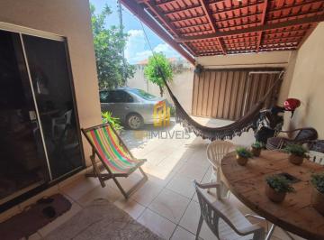 Casa · 180m² · 3 Quartos · Casa à venda - no Setor Santos Dumont