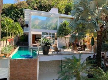 Casa · 600m² · 5 Quartos · 3 Vagas · Majestosa casa em Itacoatiara