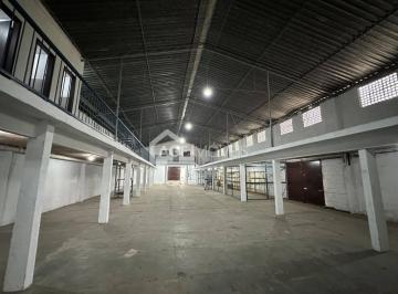 Comercial · 900m² · Galpão de Alto Padrão com Acesso Privilegiado na Região Oceânica!
