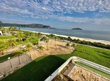 10d8af53c6a77b2c5074ce433fd918ed · Casa beira mar, à venda por R$ 7.000.000 - Camboinhas - Niterói/RJ