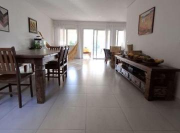 Casa · 384m² · 2 Quartos · 3 Vagas · Casa Mobiliada 3 Dorms em Condomínio c/ Lazer na Zona Sul