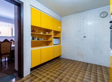 IMG_20260621_181510_000.jpeg · Atraente sobrado para venda em Vila Firmiano Pinto com 3 quartos, sendo 1 suíte, 240m² - remaxfront#