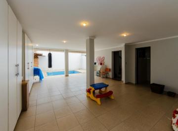 IMG_20260621_001543_000.jpeg · Versátil casa para venda em Conjunto Residencial Santa Terezinha com 4 quartos, sendo 1 suíte, 192m²