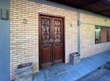 Casa · 2520m² · 5 Quartos · 4 Vagas · Residencial › Casa em