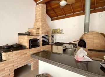 Casa · 500m² · 4 Quartos · 4 Vagas · Residencial › Casa em