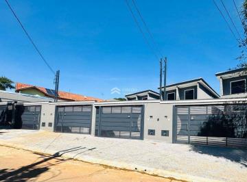 Casa · 200m² · 3 Quartos · 3 Vagas · Residencial › Casa em