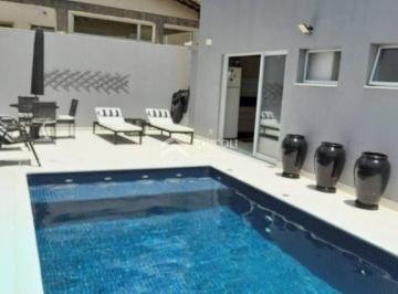 Casa · 543m² · 3 Quartos · 6 Vagas · Residencial › Casa em