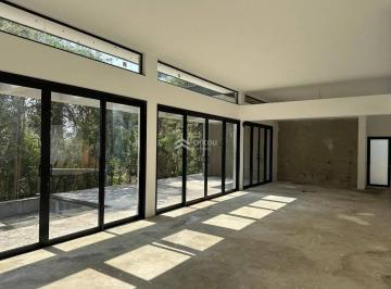 Casa · 980m² · 6 Quartos · Residencial › Casa em