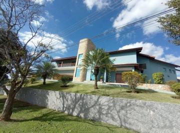 Casa · 1800m² · 5 Quartos · 8 Vagas · Residencial › Casa em