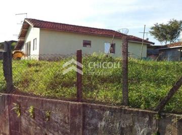 Casa · 930m² · 3 Quartos · 3 Vagas · Residencial › Casa em