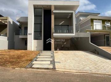 Casa · 520m² · 3 Quartos · 4 Vagas · Residencial › Casa em