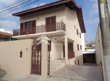 Casa · 245m² · 3 Quartos · 10 Vagas · Residencial › Casa em