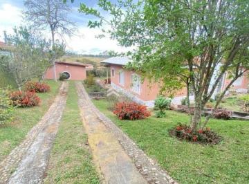 Casa · 800m² · 4 Quartos · 5 Vagas · Residencial › Casa em