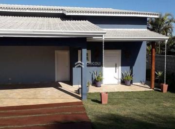 Casa · 650m² · 3 Quartos · 4 Vagas · Residencial › Casa em