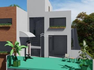 Casa · 360m² · 4 Quartos · 2 Vagas · Residencial › Casa em