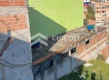 Casa · 200m² · 13 Quartos · Residencial › Casa em
