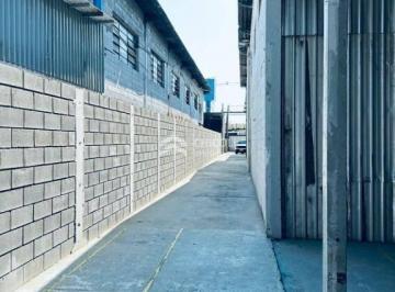 Comercial · 2300m² · 6 Vagas · Industrial › Galpão em