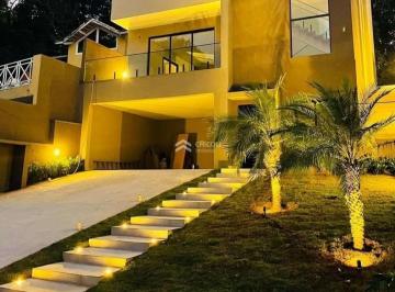 Casa · 221m² · 3 Quartos · 4 Vagas · CHI2423, MPM1289 Itapevi