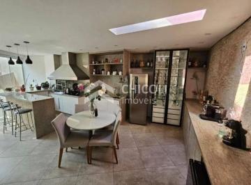 Casa · 297m² · 3 Quartos · 4 Vagas · Residencial › Casa em