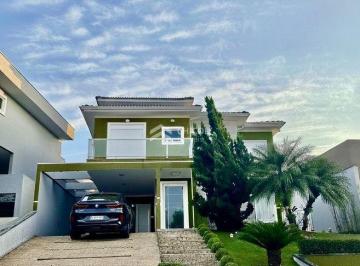 Casa · 331m² · 4 Quartos · 4 Vagas · Residencial › Casa em