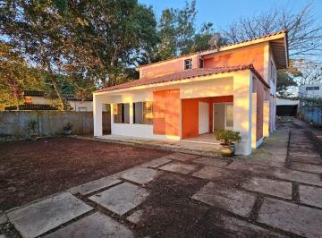 Casa de 3 quartos, Penha · Casa Frente Mar, Pé na Areia, Praia do Cascalho em Penha-SC