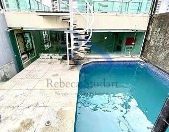 Apartamento · 400m² · 3 Quartos · 3 Vagas · Cobertura com Piscina privativa no Rosarinho