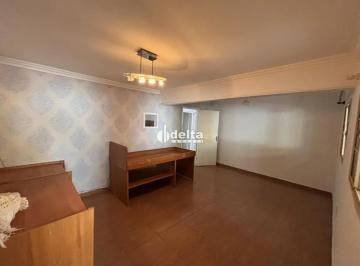 Casa · 360m² · 2 Quartos · 3 Vagas · Casa Residencial com 2 quartos 1 suíte disponível para locação e venda no bairro Centro em Uberlândi