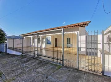 FACHADA · Excelente casa á venda no bairro Jardim Quisisana em Poços de Caldas MG.