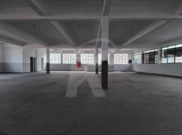 Comercial · 450m² · 1 Vaga · Espaço ideal para diversos segmentos: lojas, escritórios, clínicas, academias, entre outros 450m²
