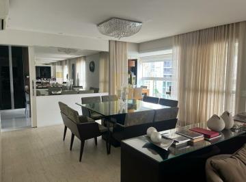 Apartamento · 210m² · 3 Quartos · 3 Vagas · Apartamento com 210m² com 3 suítes para locação por R$30.000,00