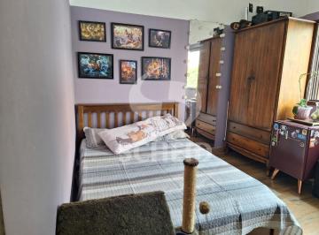 Casa · 190m² · 4 Quartos · 1 Vaga · Sobrado Reformado no Campo Belo ? Fora da Rota de Aviões ?190 m²  4 Dorms  1 Suíte 1 Vaga