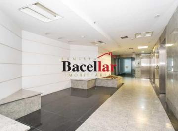 Comercial · 580m² · Andar :  / Comercial / Centro