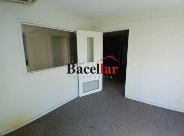 Comercial · 361m² · Andar :  / Comercial / Centro