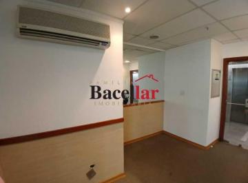 Comercial · 361m² · Andar :  / Comercial / Centro