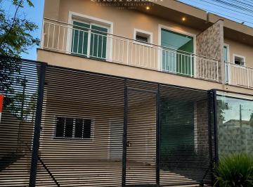 Casa · 122m² · 2 Quartos · 2 Vagas · Sobrado á venda no Bairro Jardim Ipê em de Foz do Iguaçu, PR.