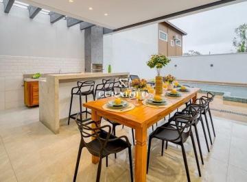 Casa · 208m² · 3 Quartos · 4 Vagas · Mar Verde - Linda casa térrea em condomínio à venda com 3 suítes e 4 vagas em Caraguatatuba