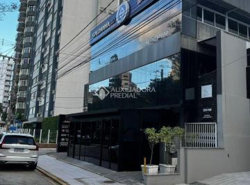 Comercial · 264m² · Prédio no centro na avenida Hercílio Luz.