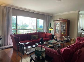 Apartamento de 3 quartos, São Paulo · Apto. 250m2 muito bem localizado, com ótima vista para o verde, sol da manhã