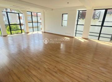 Comercial · 68m² · 1 Vaga · Apresente o seu negócio no endereço mais valorizado de Gramado!