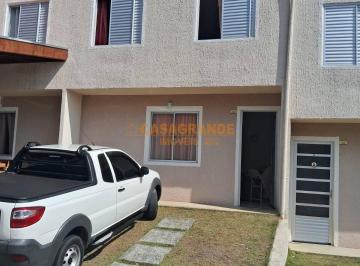 Casa · 67m² · 3 Quartos · 2 Vagas · Casa em Cond. à Venda - 3 quartos, 2 banheiros, 2 vagas - Girassol II