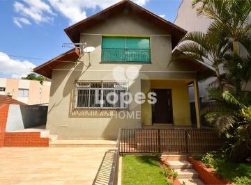 Casa de 3 quartos, Curitiba · Casa à venda em Bigorilho, Curitiba