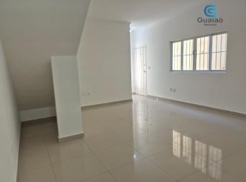 Casa · 120m² · 3 Quartos · 1 Vaga · Vendo ampla Sobreposta Baixa com 3 dormitórios e suíte no Embaré em Santos