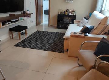 Casa · 120m² · 2 Quartos · 1 Vaga · Vendo linda Sobreposta Baixa de 2 dormitórios e suíte na Vila São Jorge em Santo